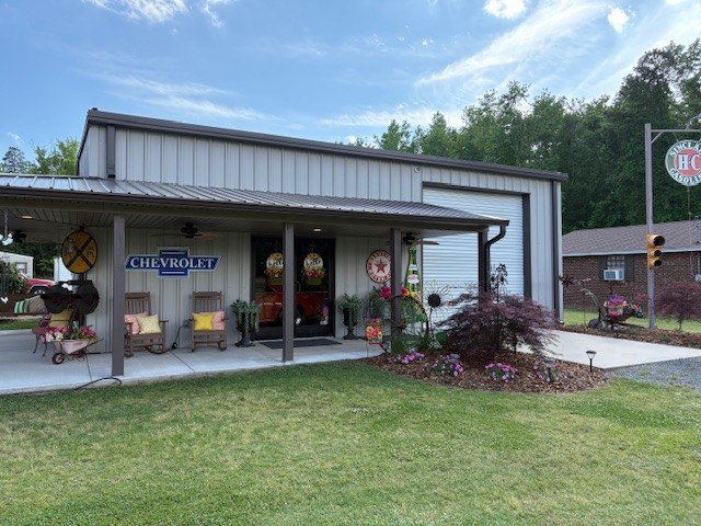 8 Advantages of Steel Buildings for Classic Car Storage