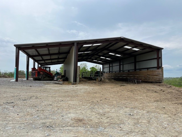 Best Ways To Store Large Farm Equipment in Steel Buildings